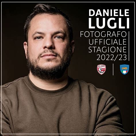 Daniele Lugli ritratto in un momento di dialogo e insegnamento