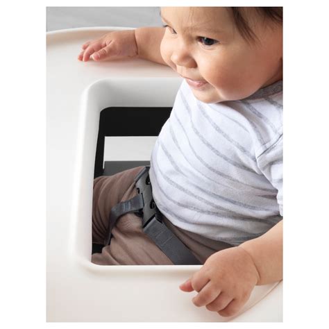 primo piano vassoio seggiolone con bordo