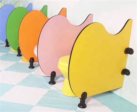 WC e lavandini colorati per bambini