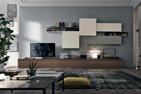 Interno di una moderna sala parto attrezzata
