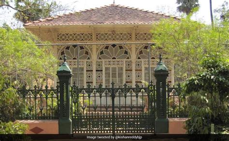 Santiniketan ashram founded by Rabindranath Tagore