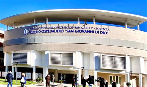 Veduta architettonica e ingresso dell'Ospedale San Giovanni di Dio di Fondi