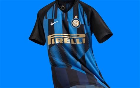 Maglia Inter 2010/11 con strisce sfumate effetto biscione