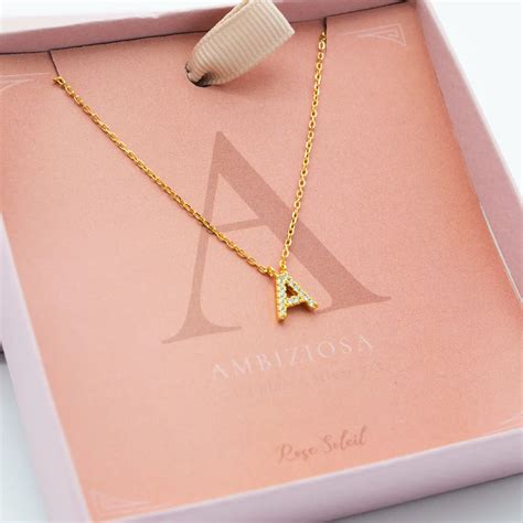 Collana con iniziale