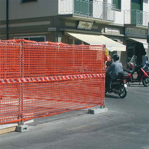 Finestra di dialogo con NPC per noleggio recinzione