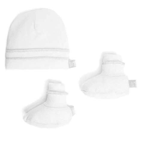 Accessori per Battesimo neonato: cappellino e scarpine