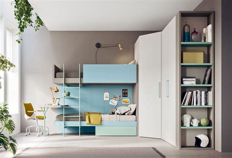 Cameretta moderna e funzionale per bambini con suddivisione degli spazi