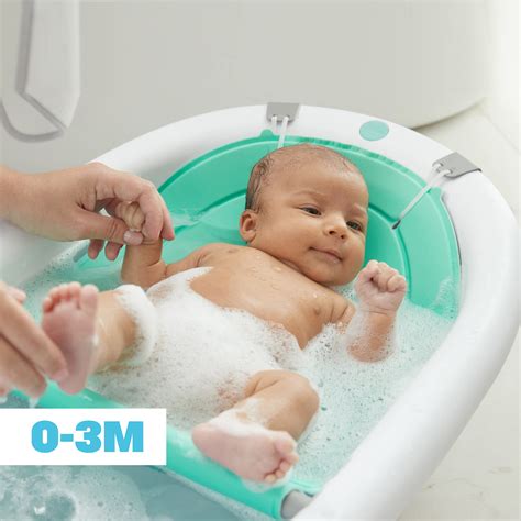 Newborn bath supplies