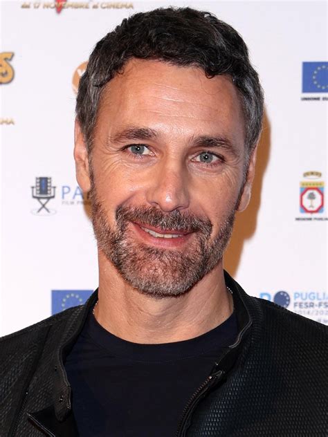 Raul Bova nel film con pannolino Pillo