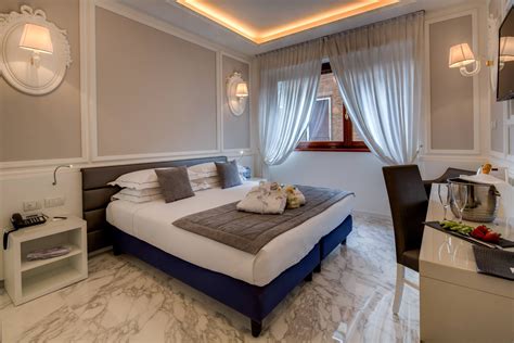 Attrezzatura baby in camera d'albergo