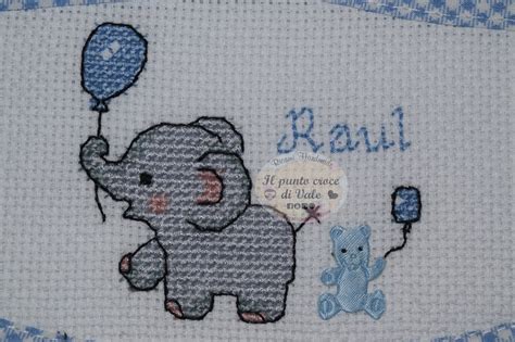 elefante rosa punto croce