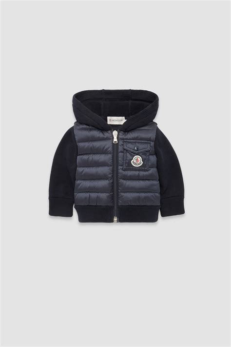 abbigliamento neonato moncler stile e comfort