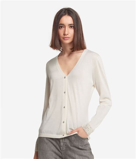 Schema illustrativo della struttura di un golfino con raglan