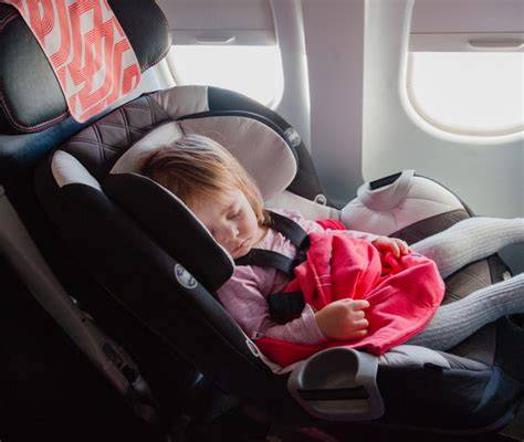 Seggiolino auto omologato per aereo