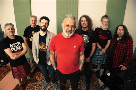 Modena City Ramblers performing live