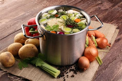 Verdure fresche per brodo vegetale