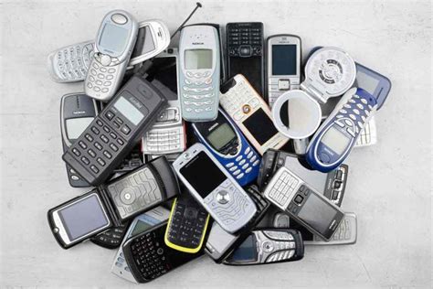 Computer e telefoni cellulari sequestrati ad Esther durante la perquisizione domiciliare