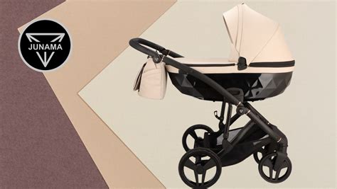 Dettaglio tessuti e design di un passeggino trio