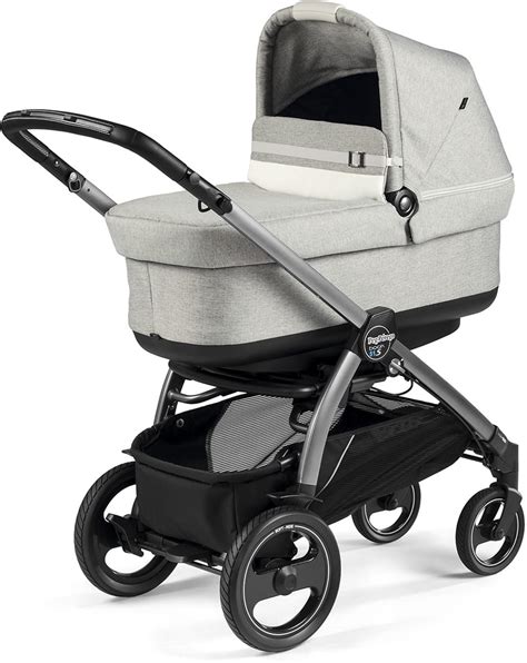 Telaio Peg Perego Book 51 S in ambiente urbano
