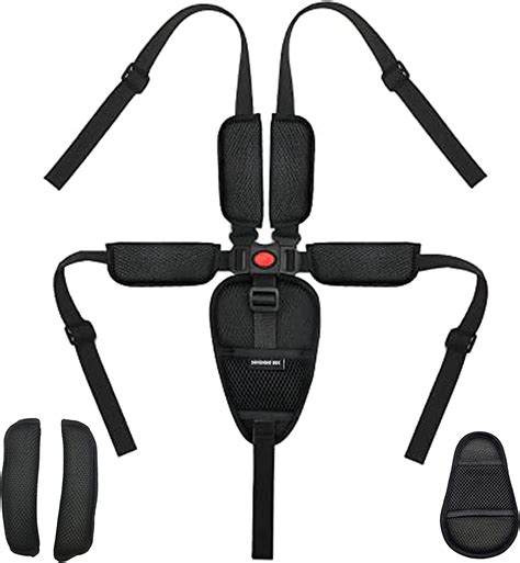 Dettaglio cinture di sicurezza a 5 punti su un passeggino Chicco