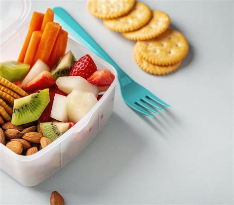 Frutta per merenda del bambino