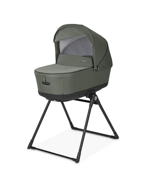 Inglesina bassinet interior with reclinable backrest