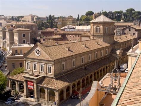 Veduta architettonica e storica del complesso ospedaliero Santo Spirito a Roma