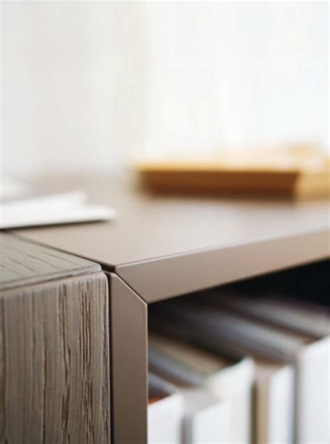particolare di laminato opaco su un mobile