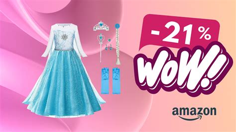 Bambina felice con costume fai da te