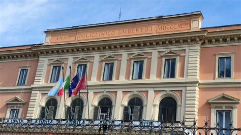 Facciata del Policlinico Umberto I di Roma