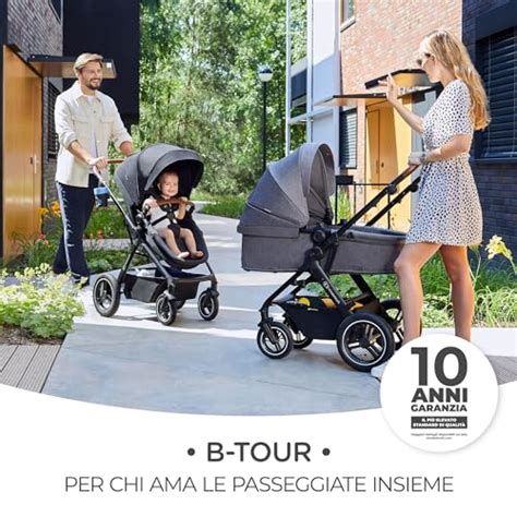 set completo trio per neonati in ambiente urbano
