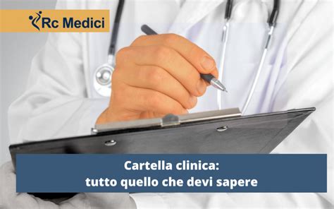 Cartella clinica aperta e strumenti diagnostici su un tavolo medico
