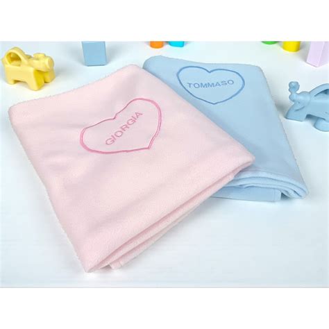 Copertina in pile con ricamo personalizzato