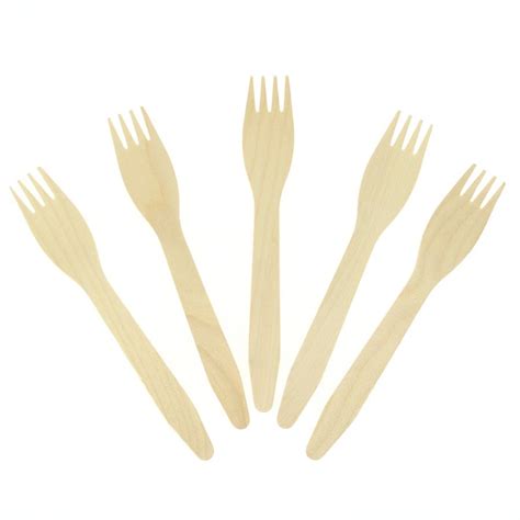 Forchette di legno trasformate in tulipani