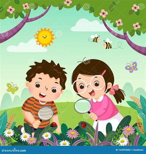 Bambini che osservano insetti con lente d'ingrandimento