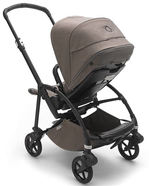 Passeggino Bugaboo Bee in un contesto urbano moderno