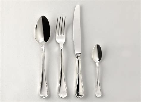 set di posate in argento lucido