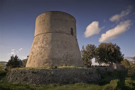 Torre angioina e fortificazioni medievali di Galatone