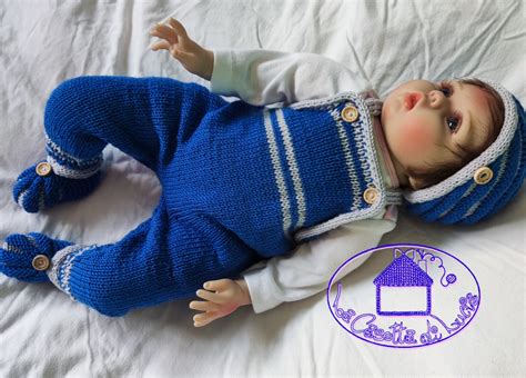 Set completino neonato ai ferri, salopette, cappellino e scarpine