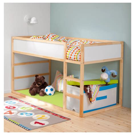 Letti a castello IKEA per camere condivise