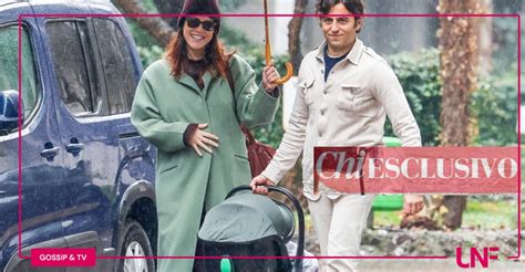 Lia con il suo bambino Antonio dopo il parto
