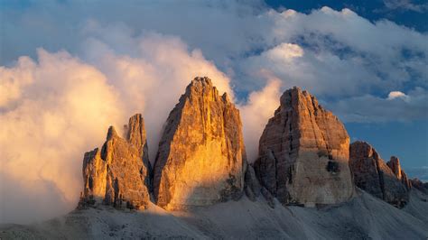 Panorama delle Dolomiti con le Tre Cime di Lavaredo