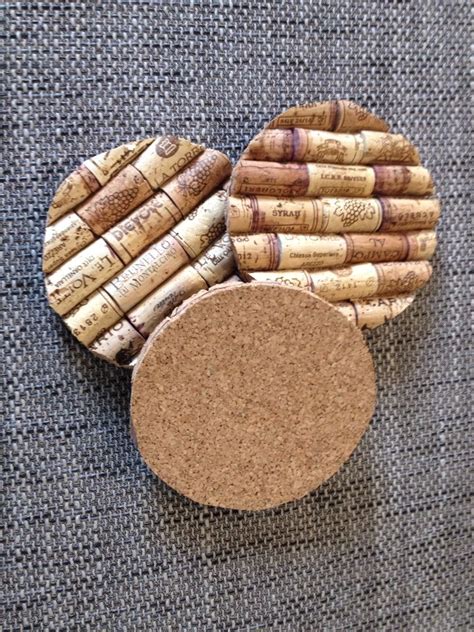 Eleganti sotto-pentola realizzati con sughero riciclato