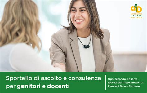Dettaglio di un banco informativo dove i genitori possono ricevere consulenza personalizzata