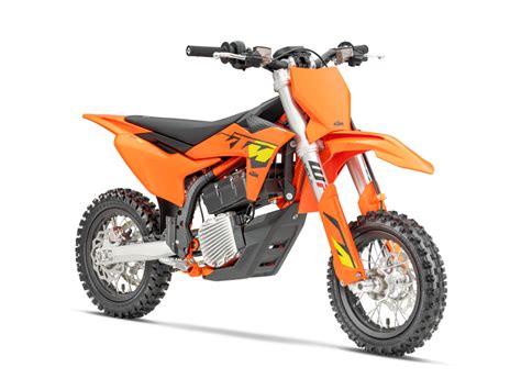 Quadro strumenti e selettore di riding mode della KTM SX-E 3