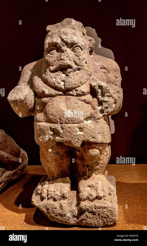 statua del dio Bes scoperta nell’oasi di Baharia