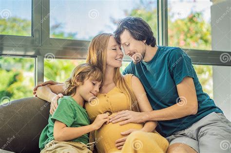 Mamma in attesa felice