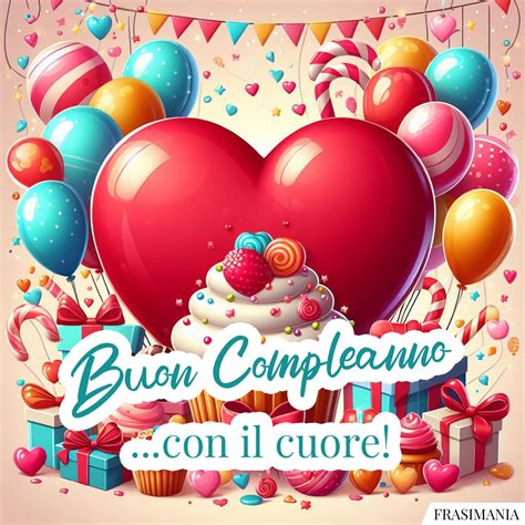 Bigliettino di auguri con cuori e una piccola scritta 
