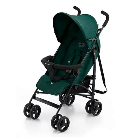 Passeggino BabyZone Camo Verde in un contesto urbano