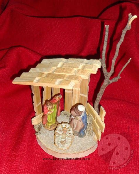 Materiali per presepe con mollette